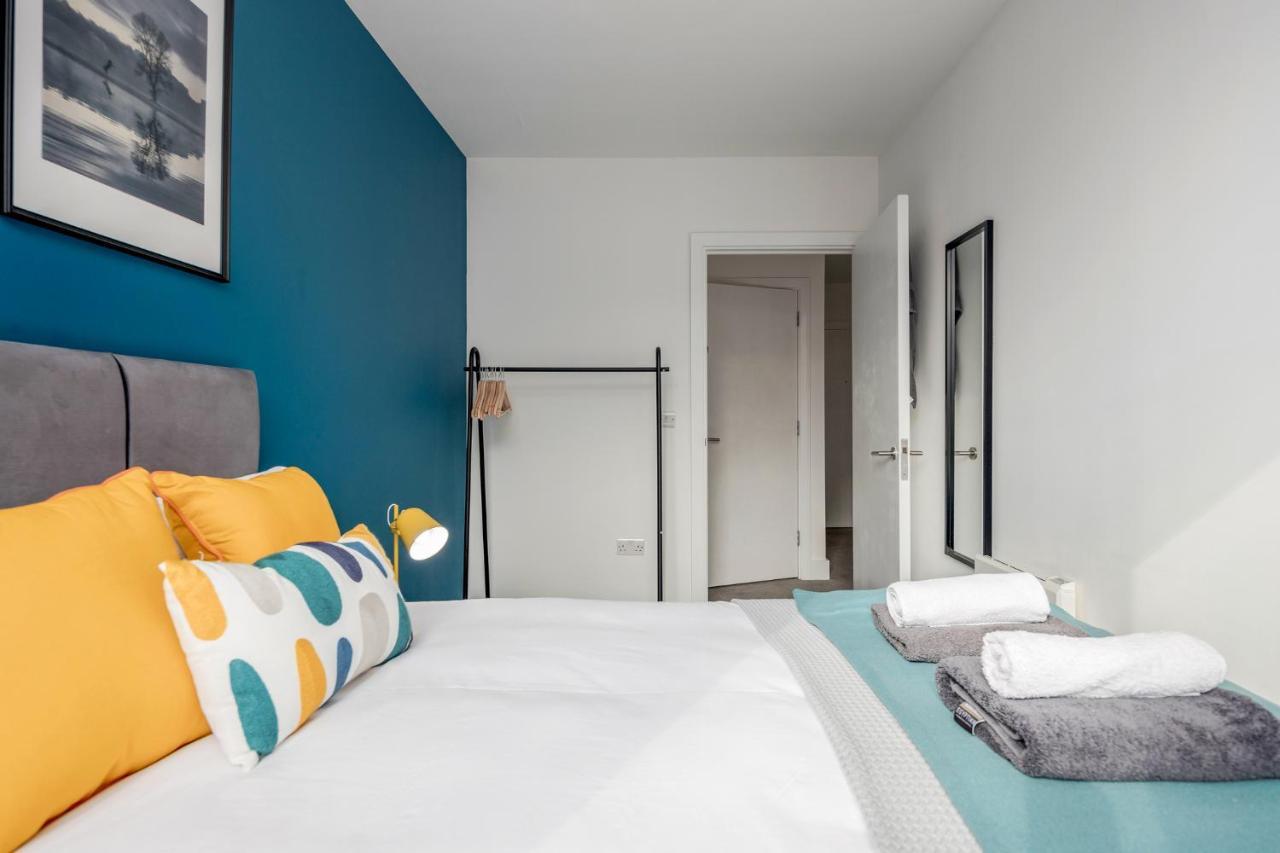 Cloud9Sa At The Charles Chertsey Apartment Room photo