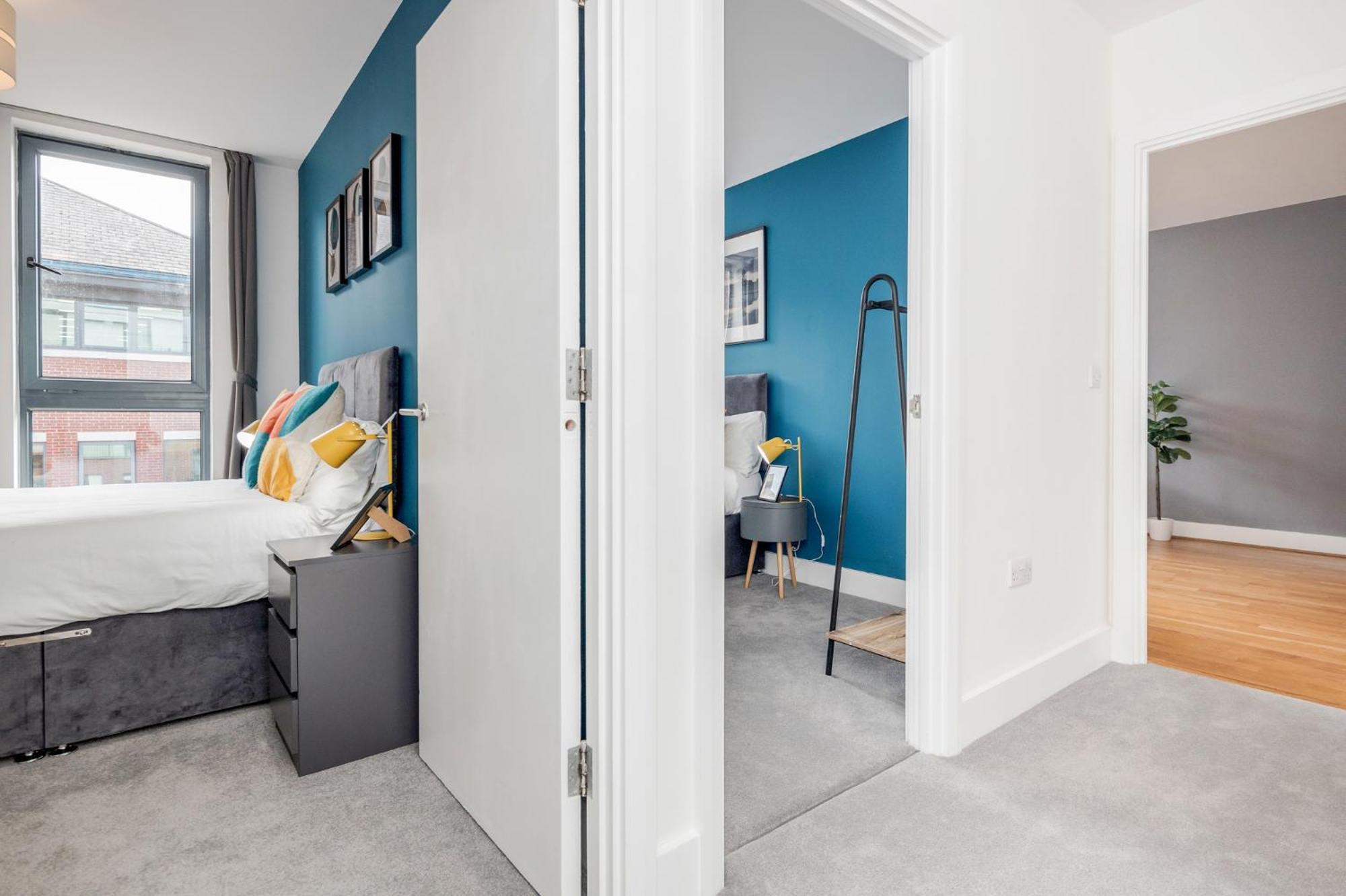 Cloud9Sa At The Charles Chertsey Apartment Room photo
