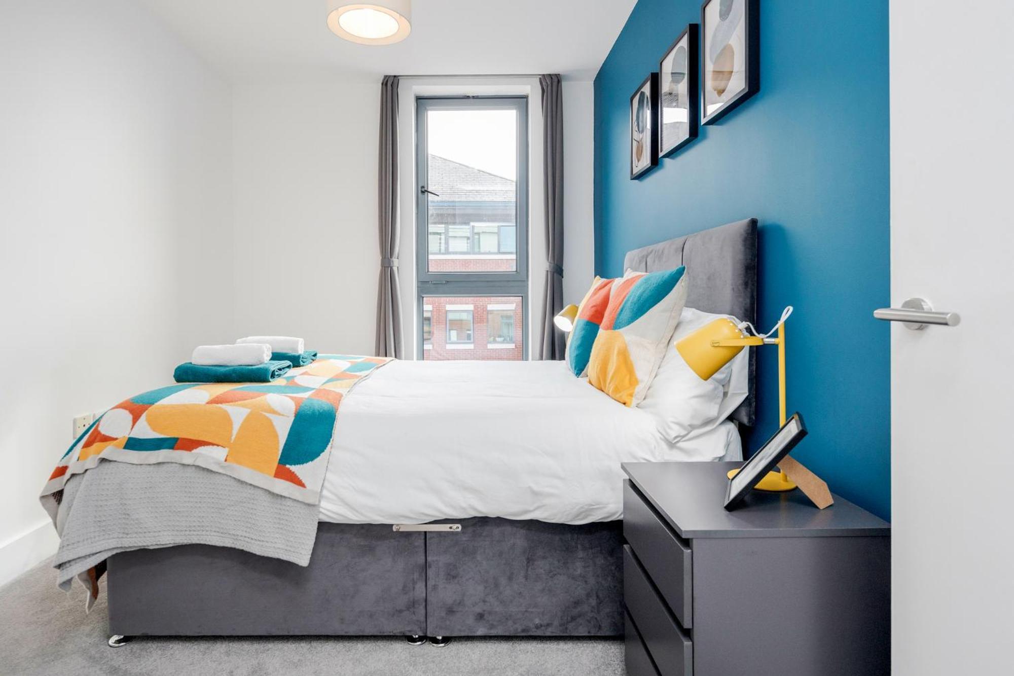 Cloud9Sa At The Charles Chertsey Apartment Room photo